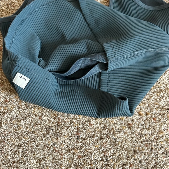 Vuori Ribbed Tank Top - Picture 3 of 3